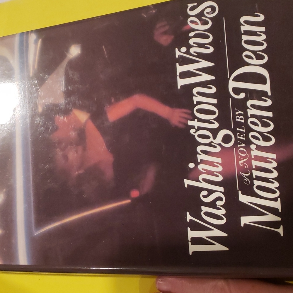 Books - Washington Wives - Maureen Dean